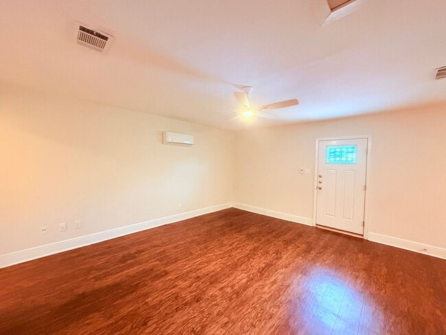Building Photo - Big Meadow (1508)