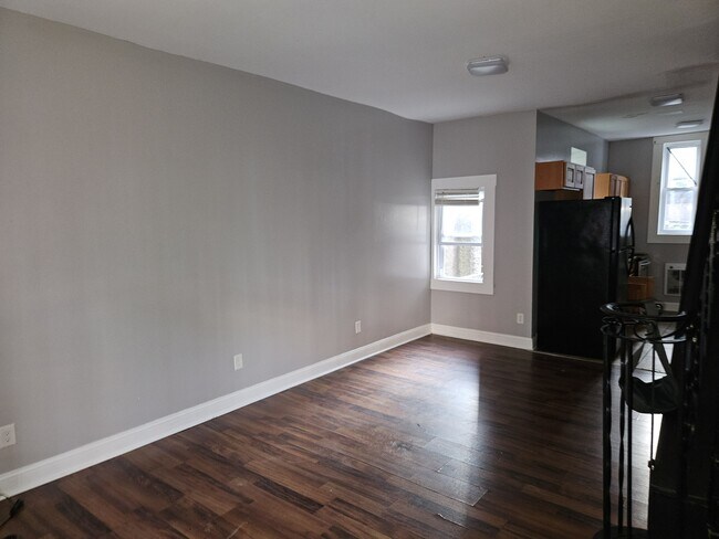 Building Photo - 3416 Ormes St