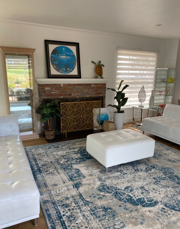 Building Photo - 1110 W Muirlands Dr