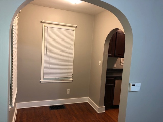 Building Photo - 215 Melrose Ct