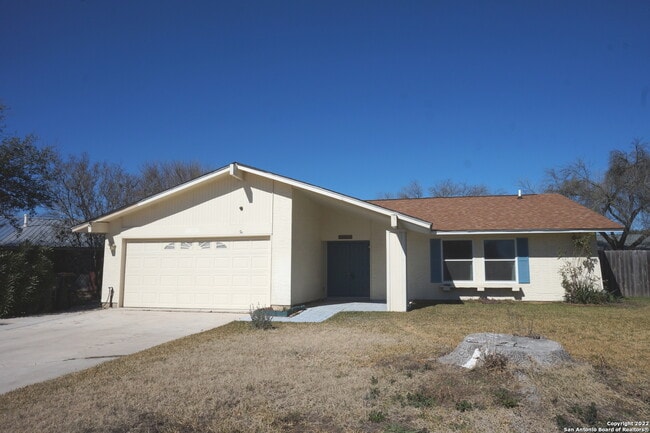 Primary Photo - 6611 Woodford-