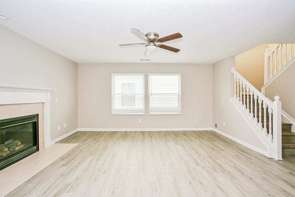 Building Photo - 2456 Ashpoint St