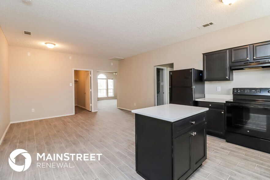 Building Photo - 6720 Bighorn Ridge