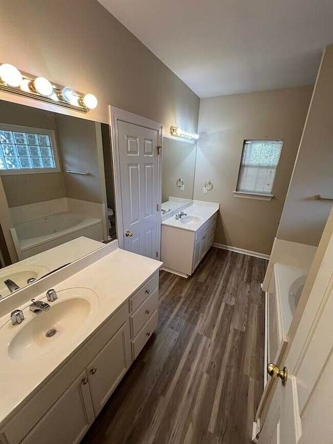 Building Photo - Beautiful 3BR Home in Sought-After Beau Pré off River Rd – Open Floor Plan & Fenced Yard!