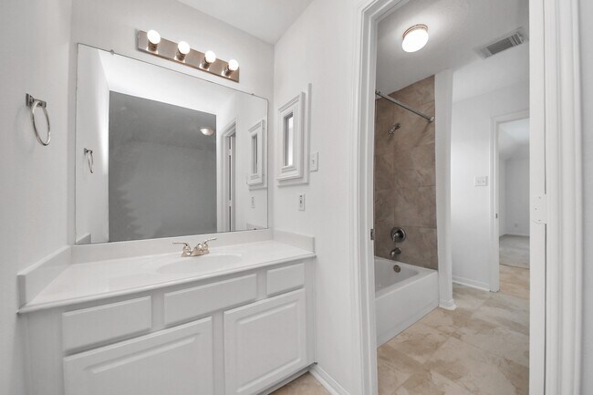 Building Photo - 4230 Waterwood Dr