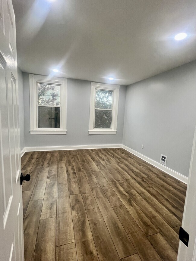 Building Photo - 2431 McElderry St