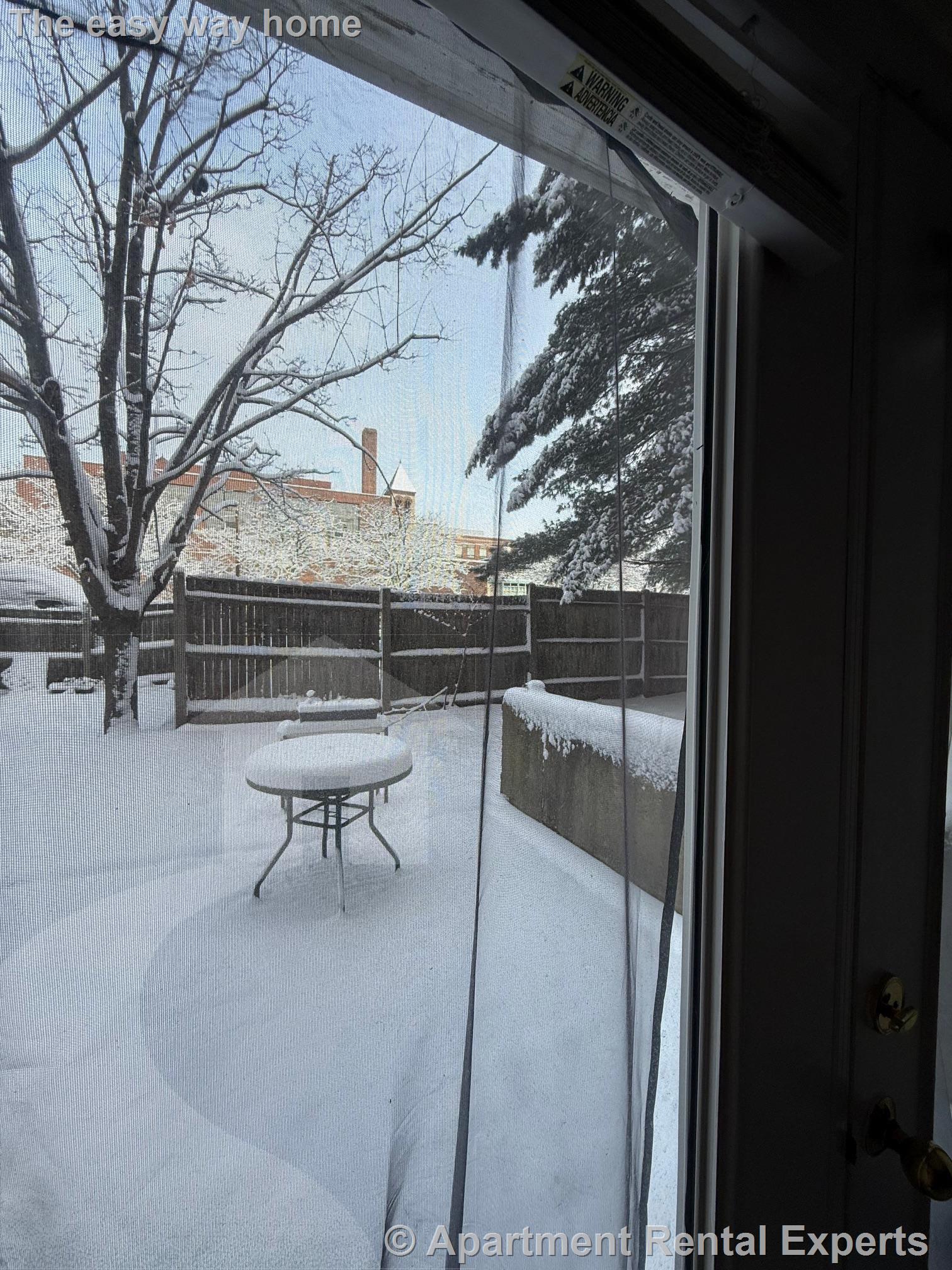 Building Photo - 345 Franklin St