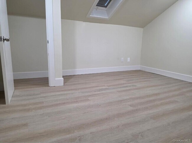 Building Photo - 534 NY-32