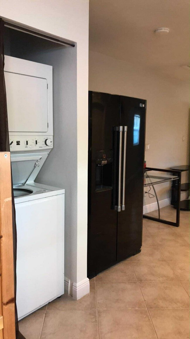 Building Photo - 141 Ipswich St