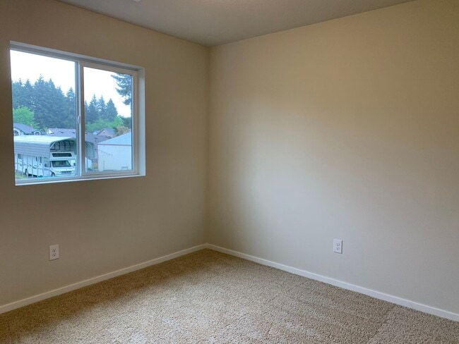 Building Photo - Brand New Home in Brand New Community! Gre...