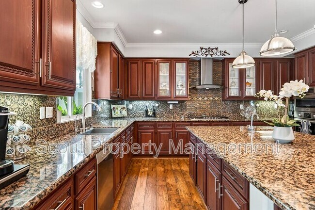 Building Photo - 32778 Kendal Ct