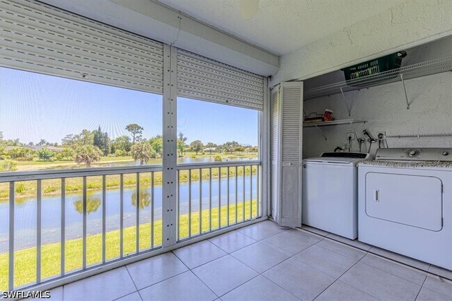 Building Photo - 4912 Tamiami Trl E