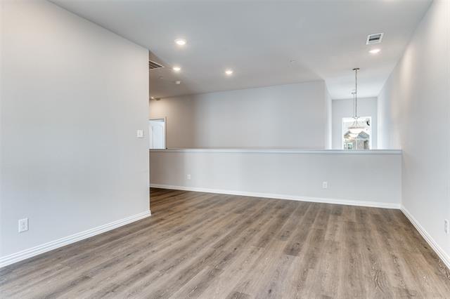 Building Photo - 2415 Acorn Ct.