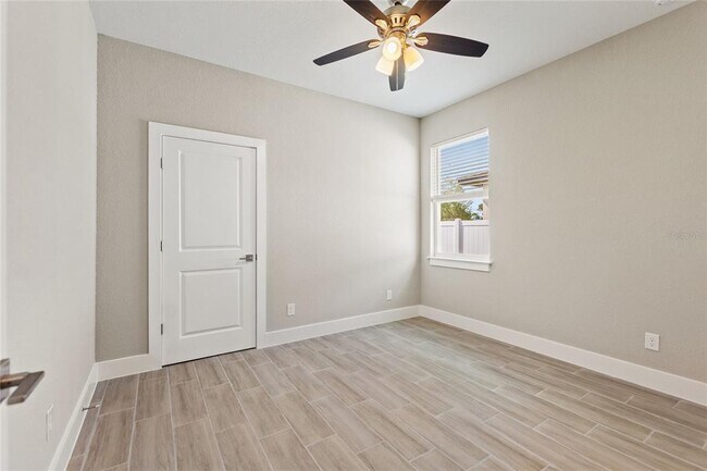 Building Photo - 115 Big Sioux Dr