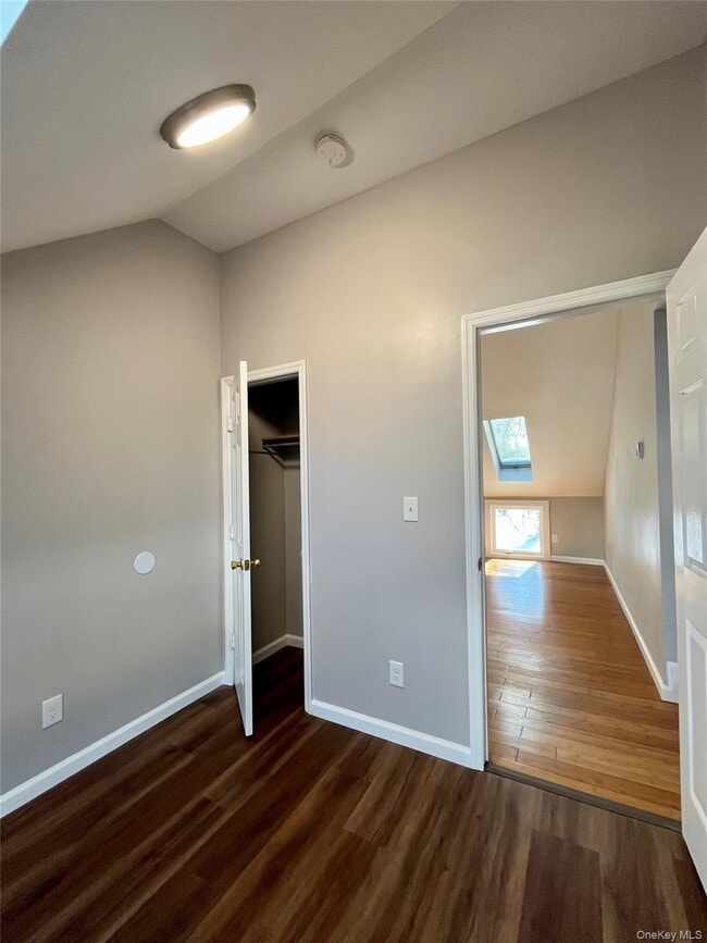 Building Photo - 56 Tilden Ln