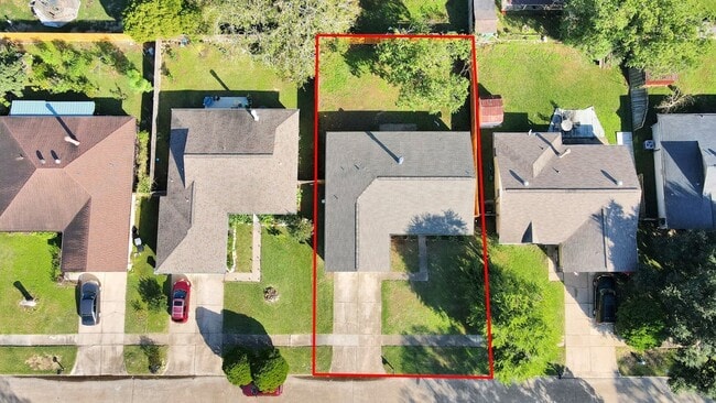 Building Photo - 10023 King Ranch Ln