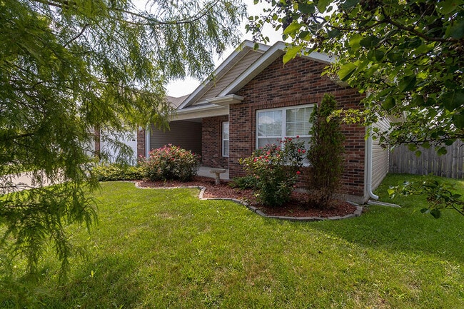 Building Photo - 4207 Black Tail Dr