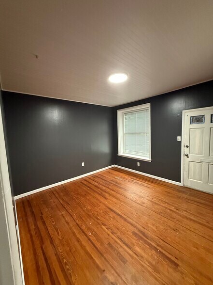 Building Photo - 56 S Pershing Ave