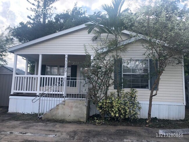 Primary Photo - 23029 Watergate Cir