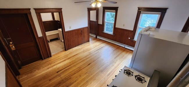 Building Photo - 18-20 Green Street