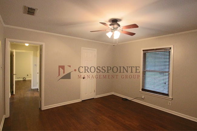 Building Photo - 2 Bedroom 1 Bath Single Family Home in Lindale ISD!