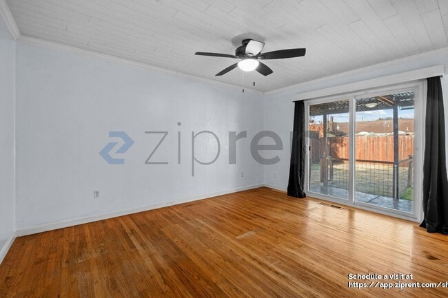 Building Photo - 1323 Harwood St