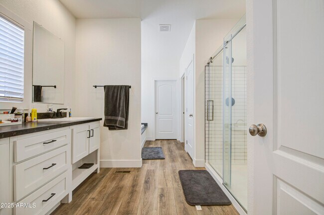 Building Photo - 4057 SOLAR St