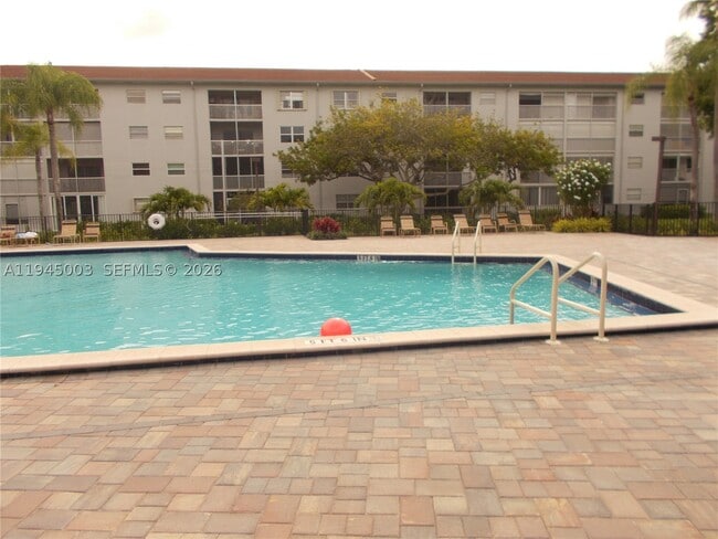 Building Photo - 1400 SW 124th Terrace
