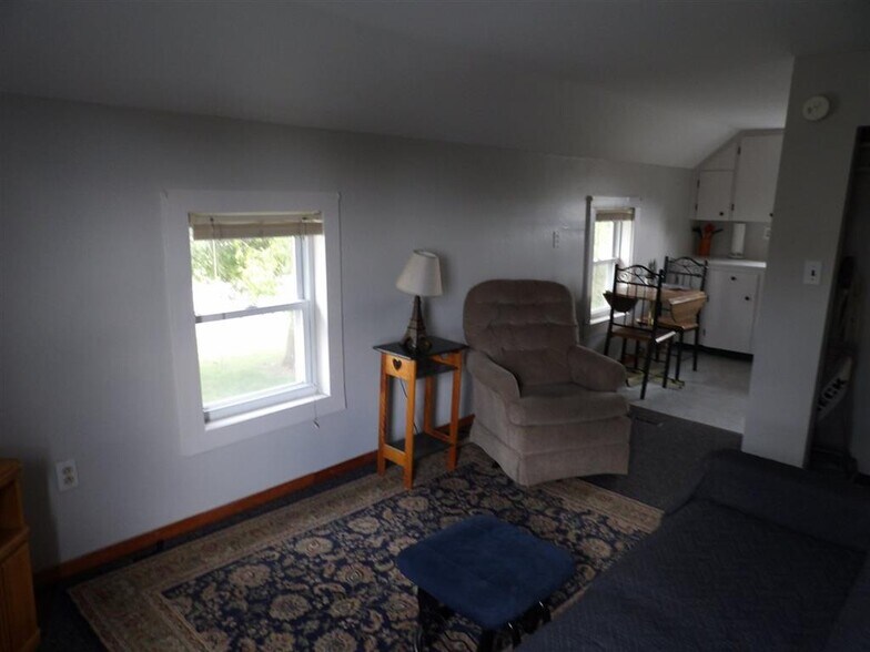 Building Photo - 9777 State Rd