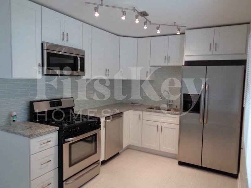 Building Photo - 451 E Mulberry Ct