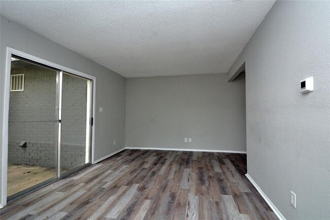Building Photo - 4808 W Wind Trail