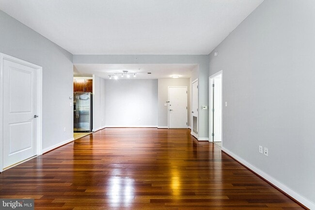 Building Photo - 157 Fleet St