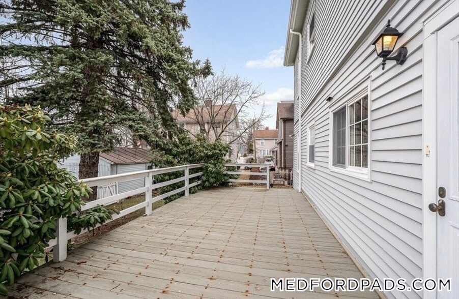 Building Photo - 14 Sturtevant Terrace