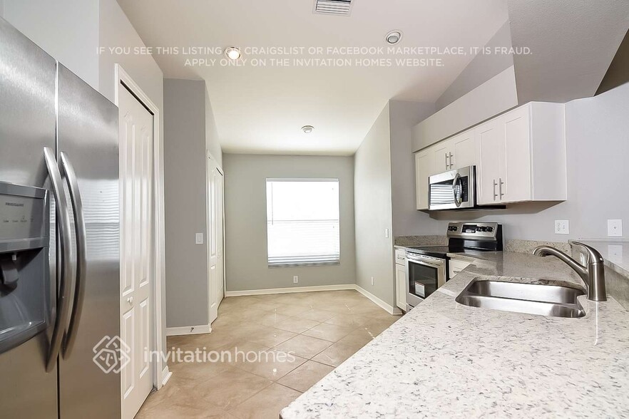 Building Photo - 12617 Kings Lake Dr