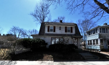 Building Photo - 38 Glen Rd