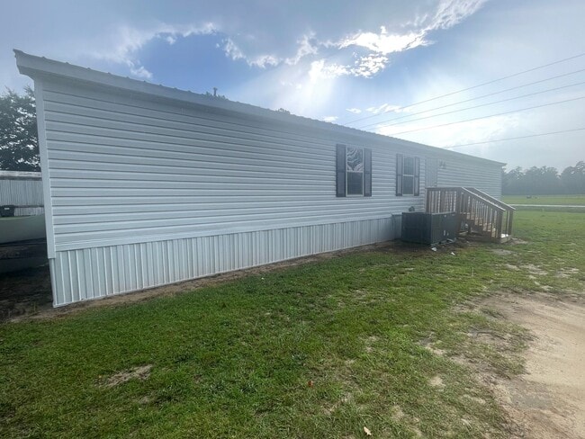 Building Photo - Home Available in Stedman