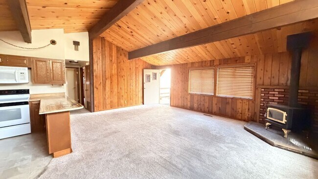 Building Photo - 25316 Marion Ridge Dr
