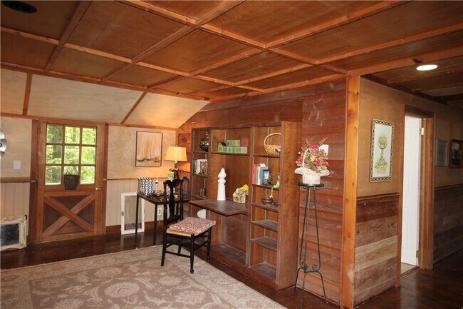 Building Photo - 588 Dogwood Lake Trail