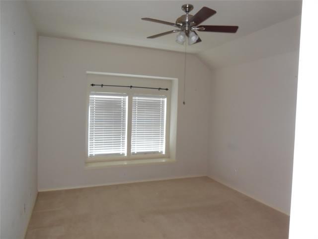 Building Photo - 10011 Teal Hollow Dr