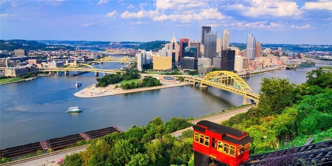 Building Photo - 320 Fort Duquesne Blvd