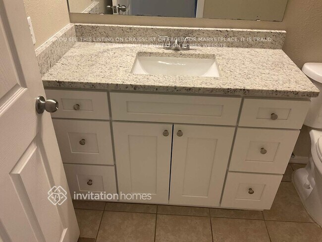 Building Photo - 1264 Myopia Hunt Club Dr