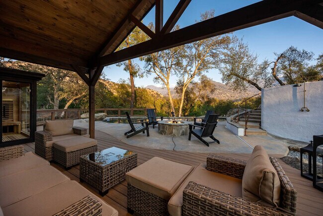 Building Photo - 43620 Washburn Dr