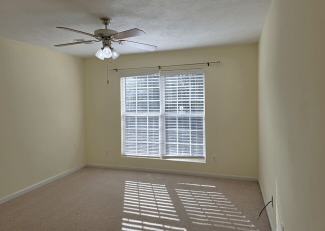 Building Photo - 1764 Tamarind Way