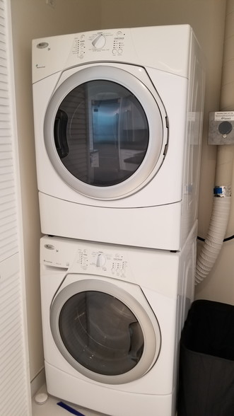 Washer & Dryer in the unit. - 1837 Kalakaua Ave