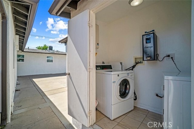 Building Photo - 7304 Woodley Ave