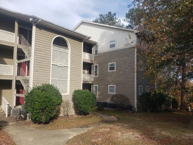 Building Photo - 1006 Brookhollow Dr