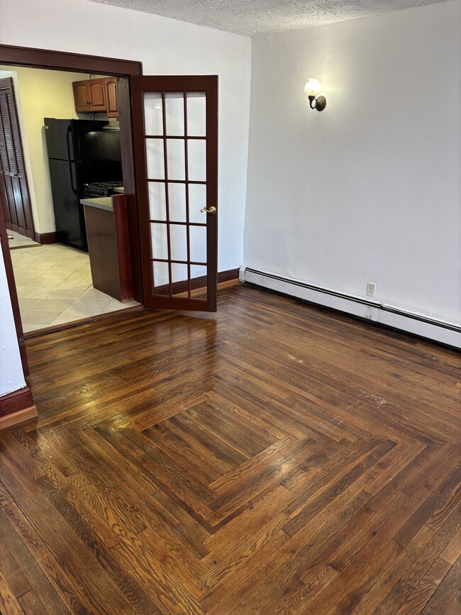 Building Photo - 153 Grand St