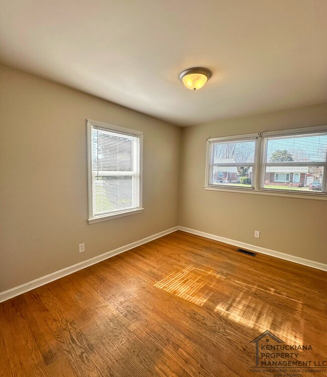 Building Photo - Charming 3BR/2BA Brick Cape Cod