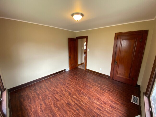 Building Photo - Two Bedroom Home on Marland Heights