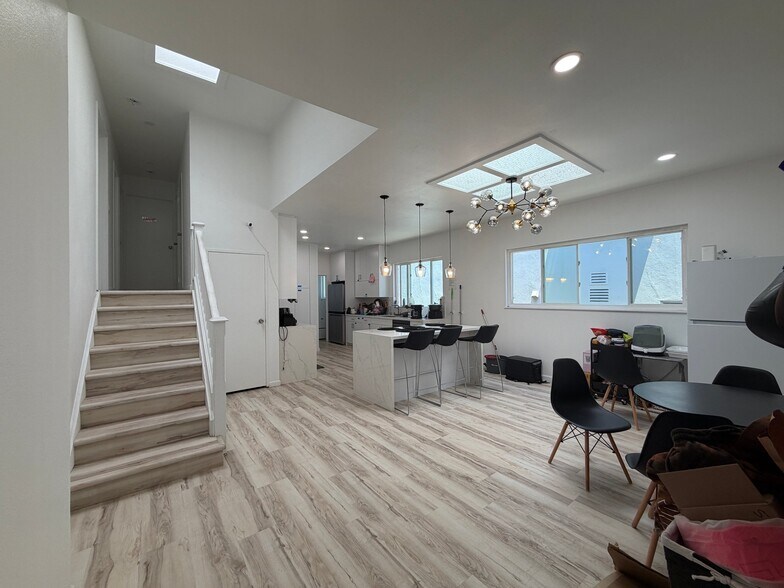 Building Photo - 12 Parkside Ave